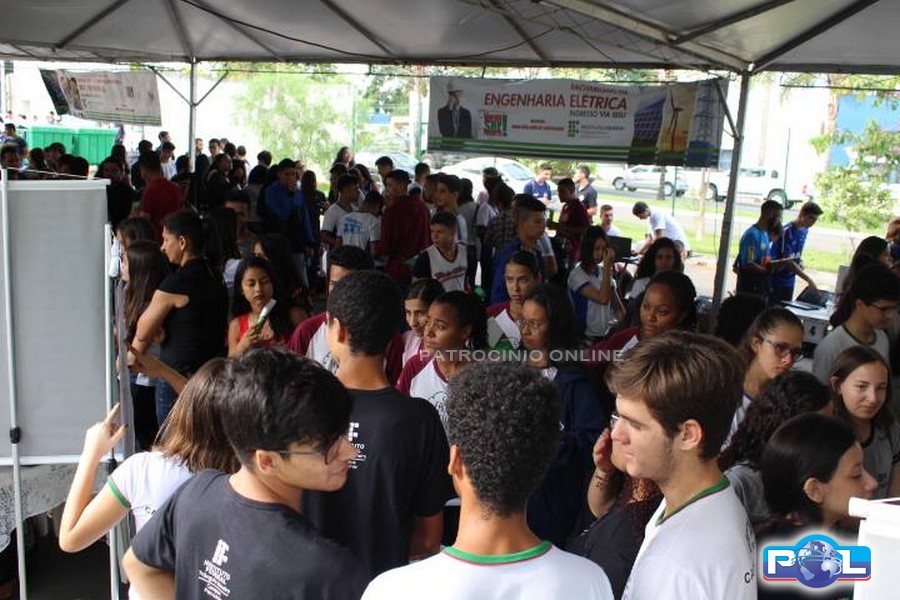 Cobertura Exclusiva Online Sarau IFTM Campus Patrocínio - MG pelo