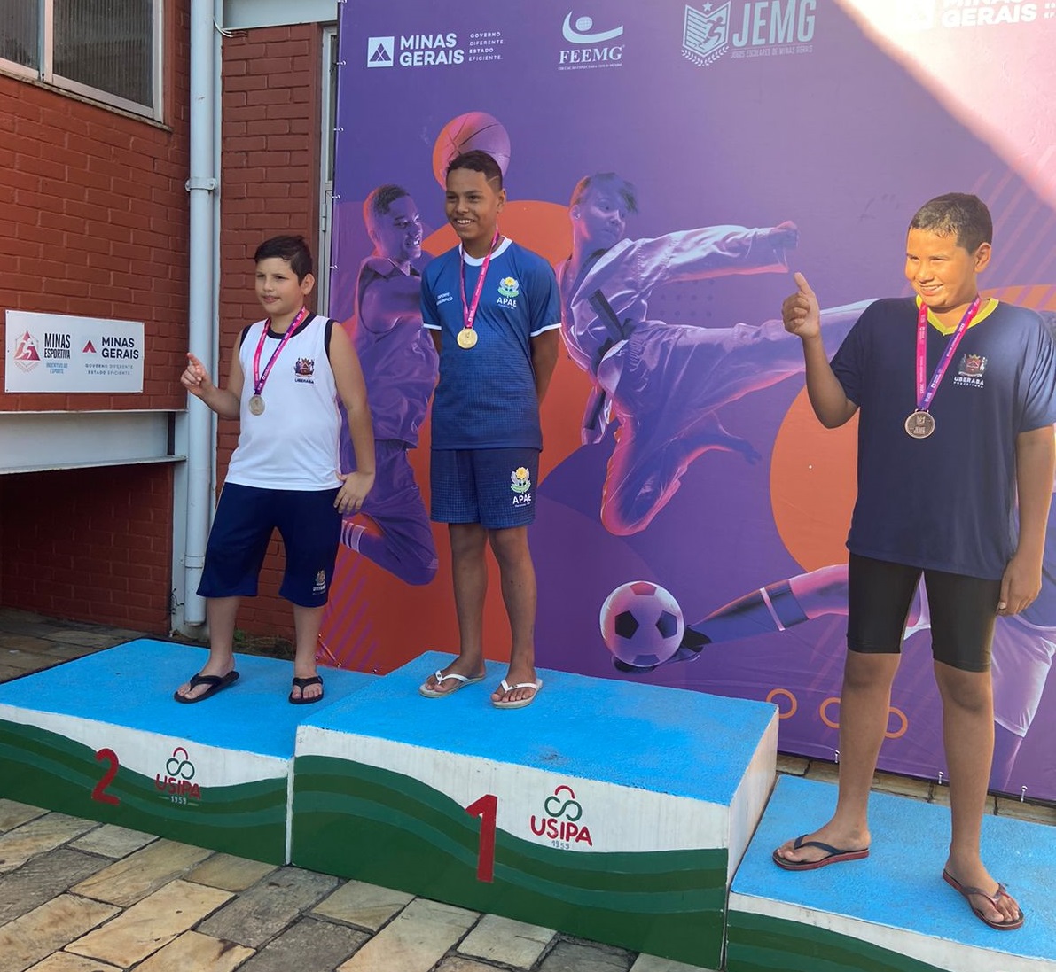 ATLETAS DA APAE DE PATROCINIO-MG, PARTICIPARAM DAS PARALIMPÍADAS ESCOLARES  ETAPA REGIONAL EM BRASÍLIA - JORNAL DE PATROCINIO